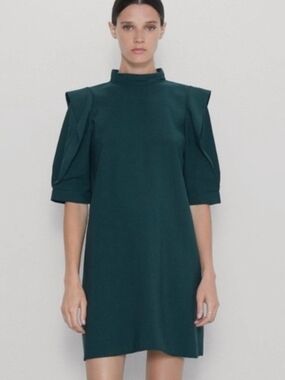 Zara Forest Green Puff-Sleeve Shift Dress. Fits M/L. Beautiful.